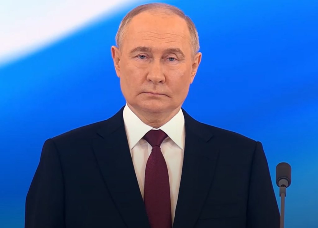 Владимир Путин в пятый раз вступил в должность Президента России