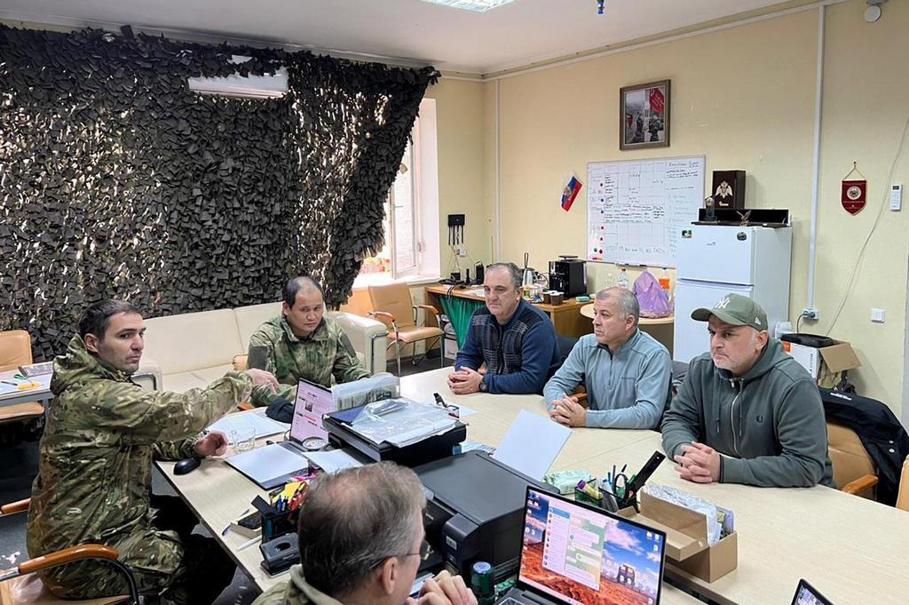 Депутаты парламента Дагестана передали батальону «Каспий» гуманитарную помощь