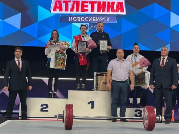 Штангистка Мадина Баймурадова – призерка Чемпионата России