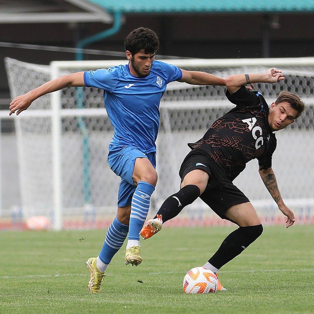 «Динамо» сыграло вничью с «Чайкой»