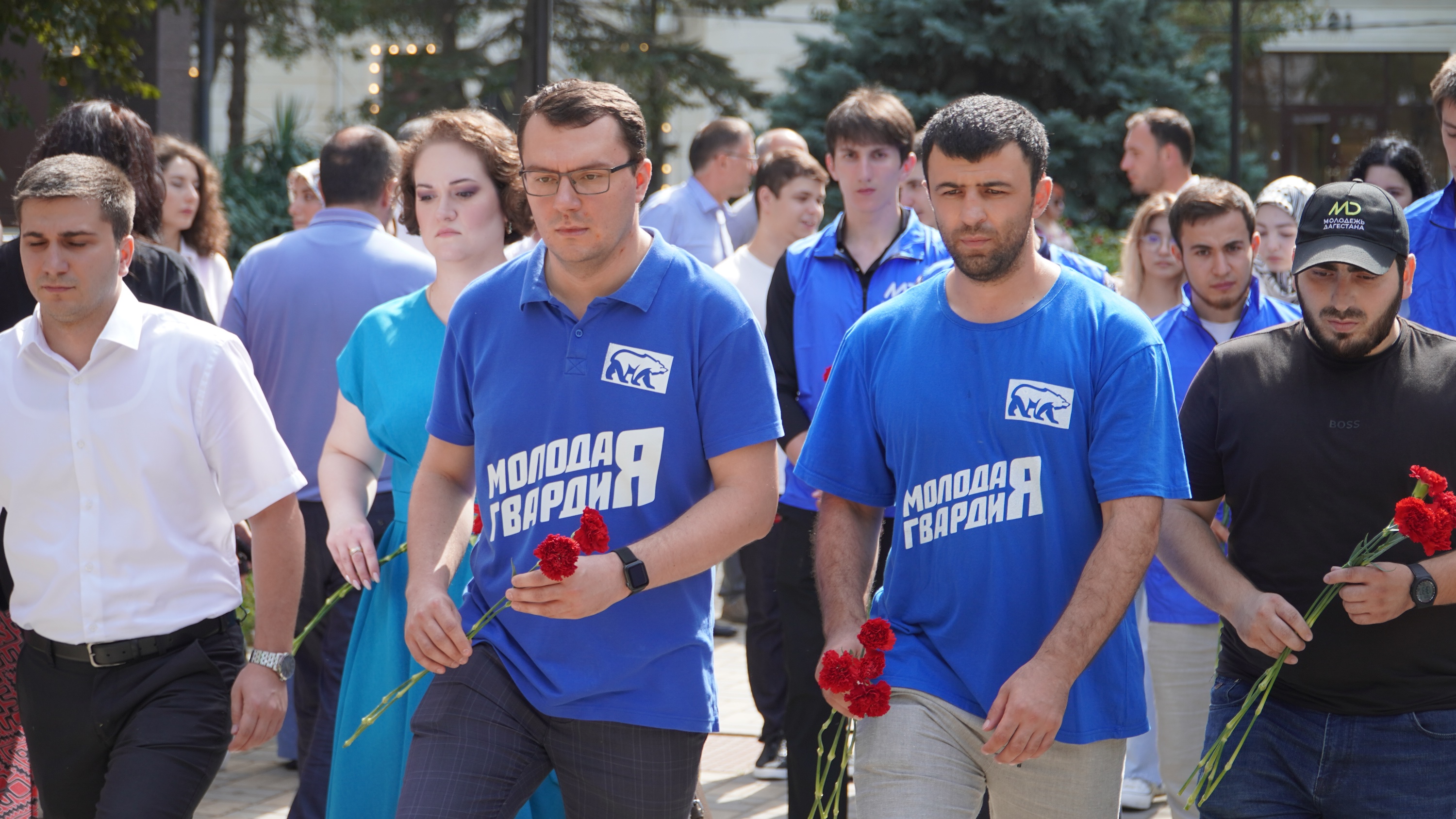 «Молодая гвардия Единой России» по РД почтила память жертв трагедии в Беслане