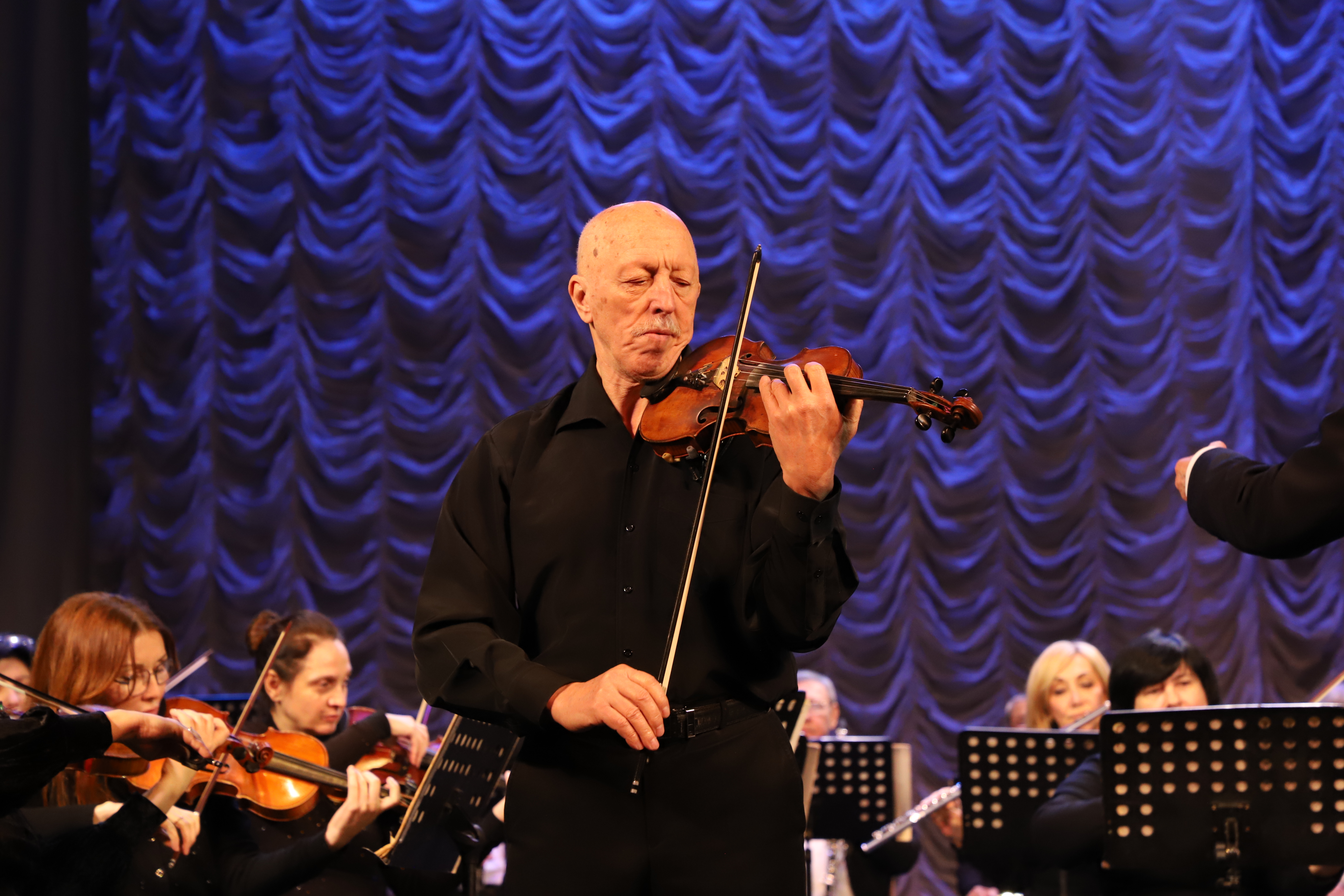 Концерт симфонического оркестра Театра оперы и балета прошел в Махачкале