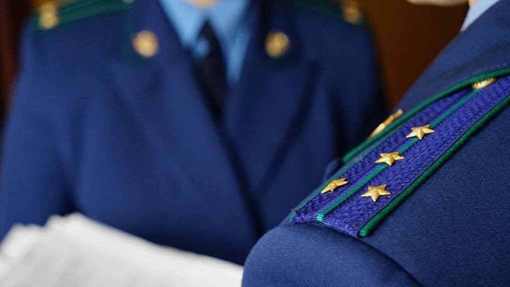 Прокуратура Дагестана помогает жертвам дистанционных мошенников вернуть деньги