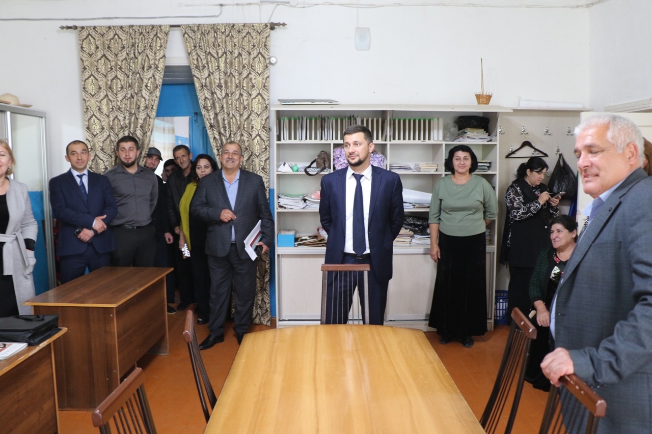 Глава Магарамкентского района посетил ряд муниципальных образовательных учреждений