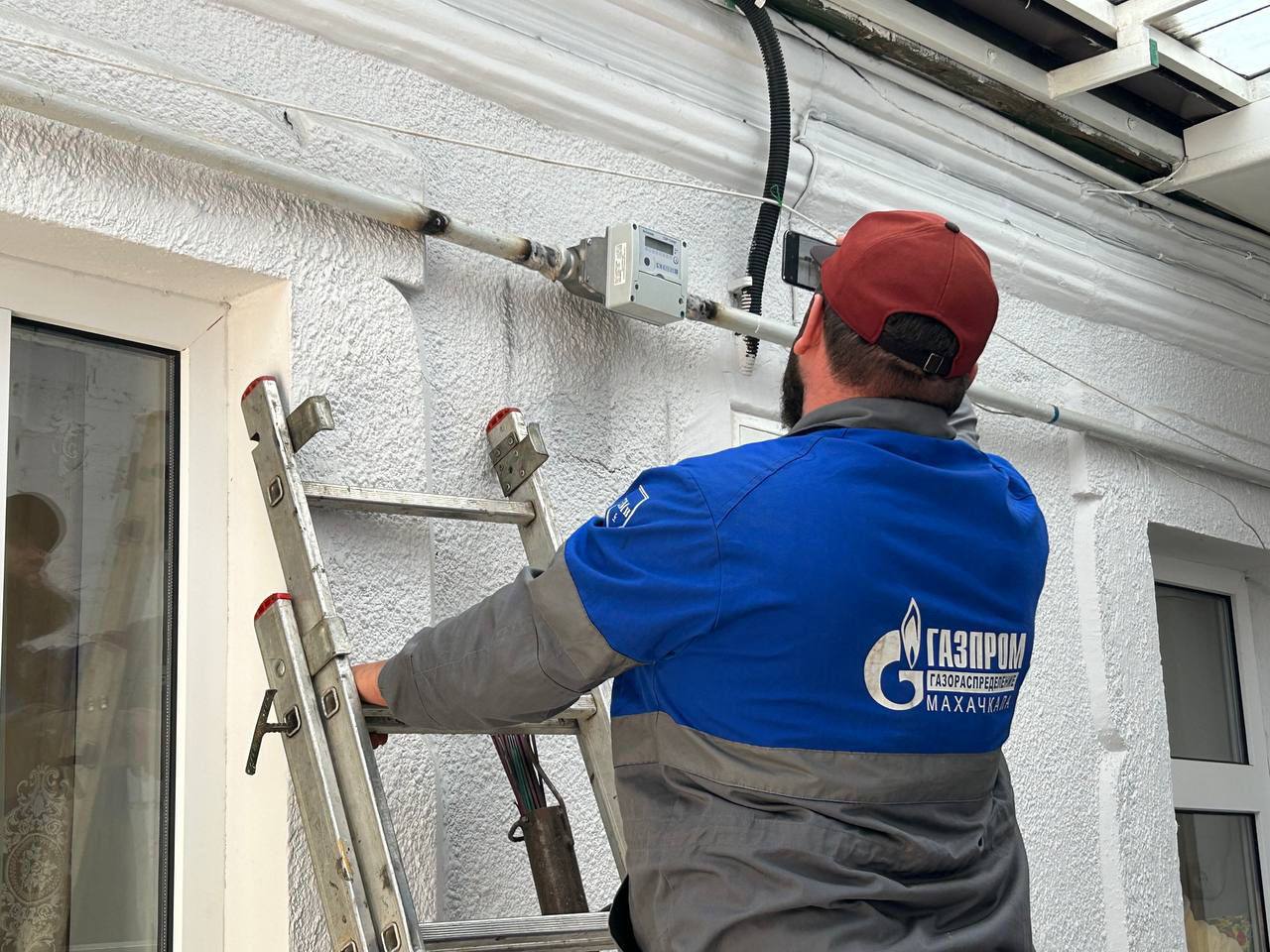 Более 400 «умных» газовых счетчиков заработали в микрорайоне Махачкалы