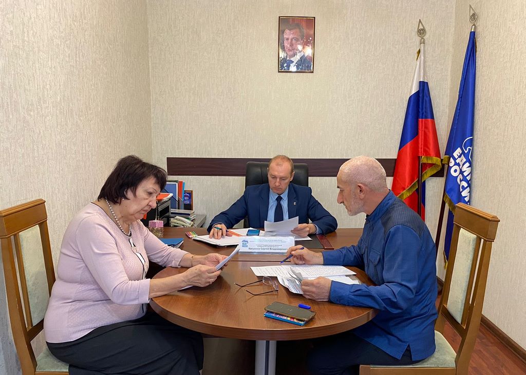 Главный госжилинспектор Дагестана провел личный прием граждан