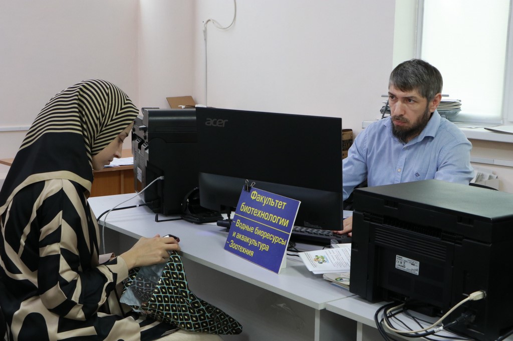 Прием абитуриентов в ДагГАУ продолжается