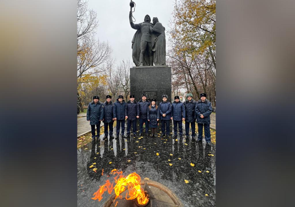Сотрудники УФСИН по Дагестану приняли участие в мероприятиях ко Дню Неизвестного Солдата