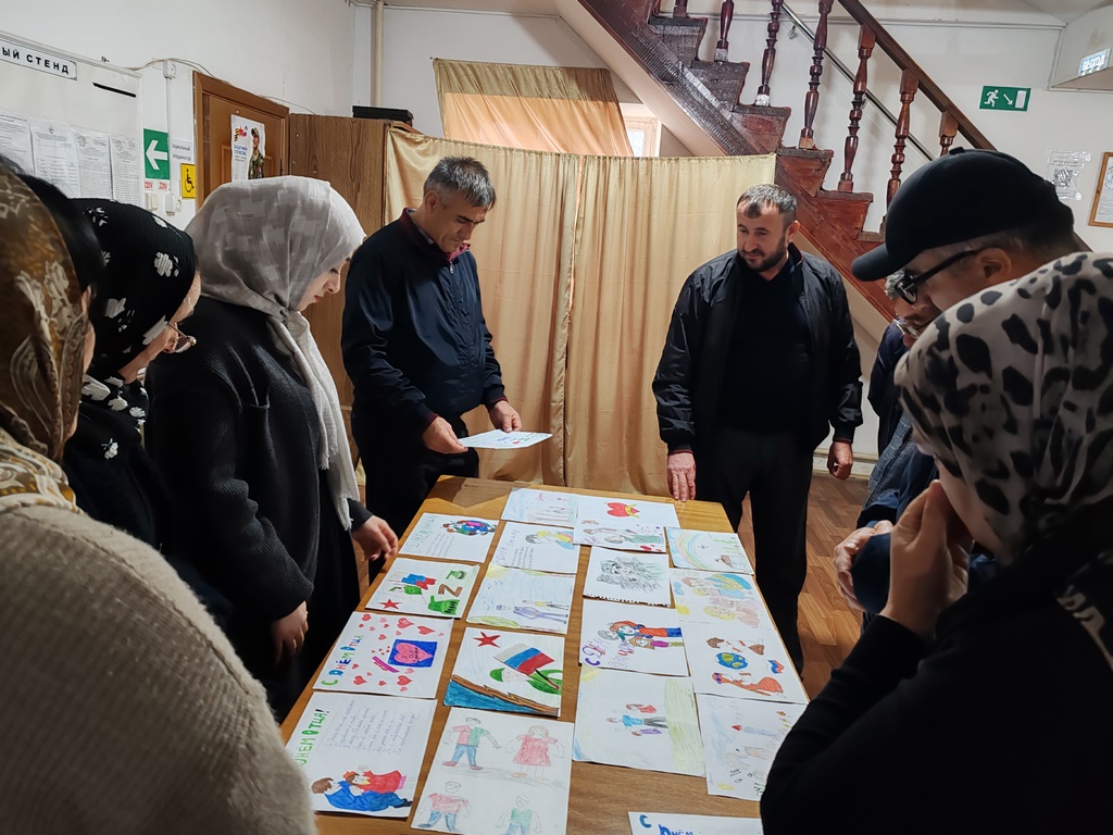 Конкурс детских рисунков прошел в Табасаранском комплексном центре