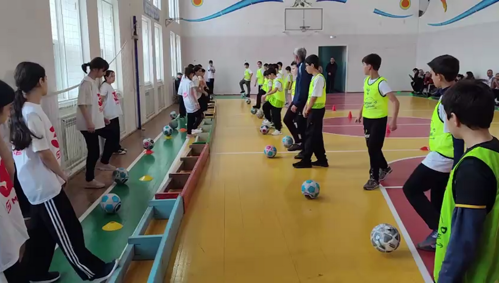 Проект РФС «Футбол в школе» реализуют в Дербенте