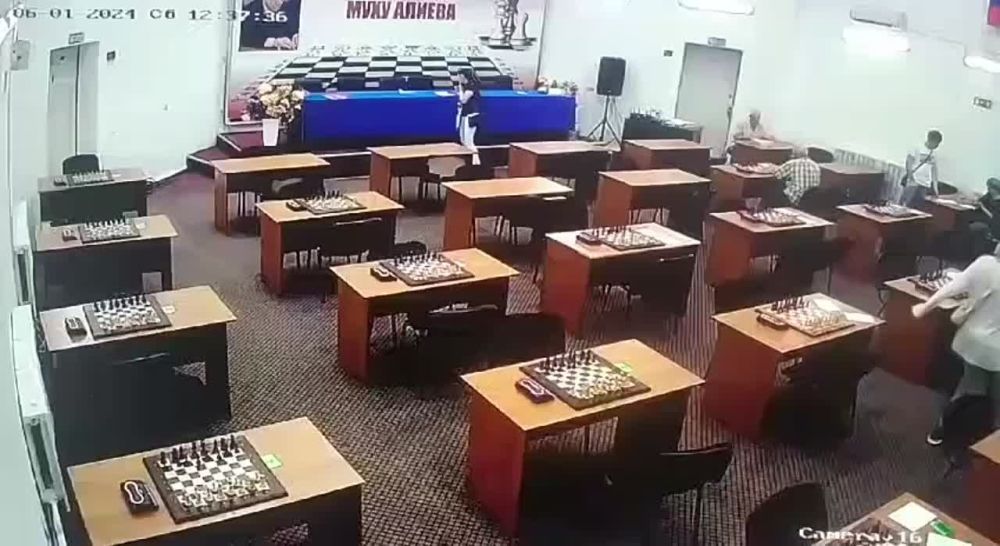 Сотрудники полиции расследуют попытку отравления шахматистки в Махачкале