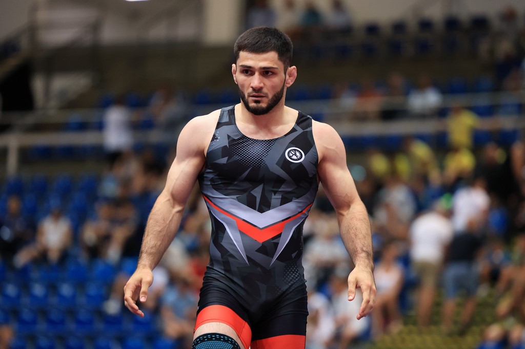 Борец Динислам Бамматов взял «бронзу» на турнире в Будапеште