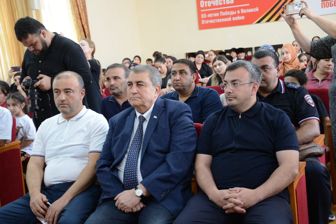 В Дербентском районе в рамках благотворительной акции оказали поддержку более 150 первоклассникам