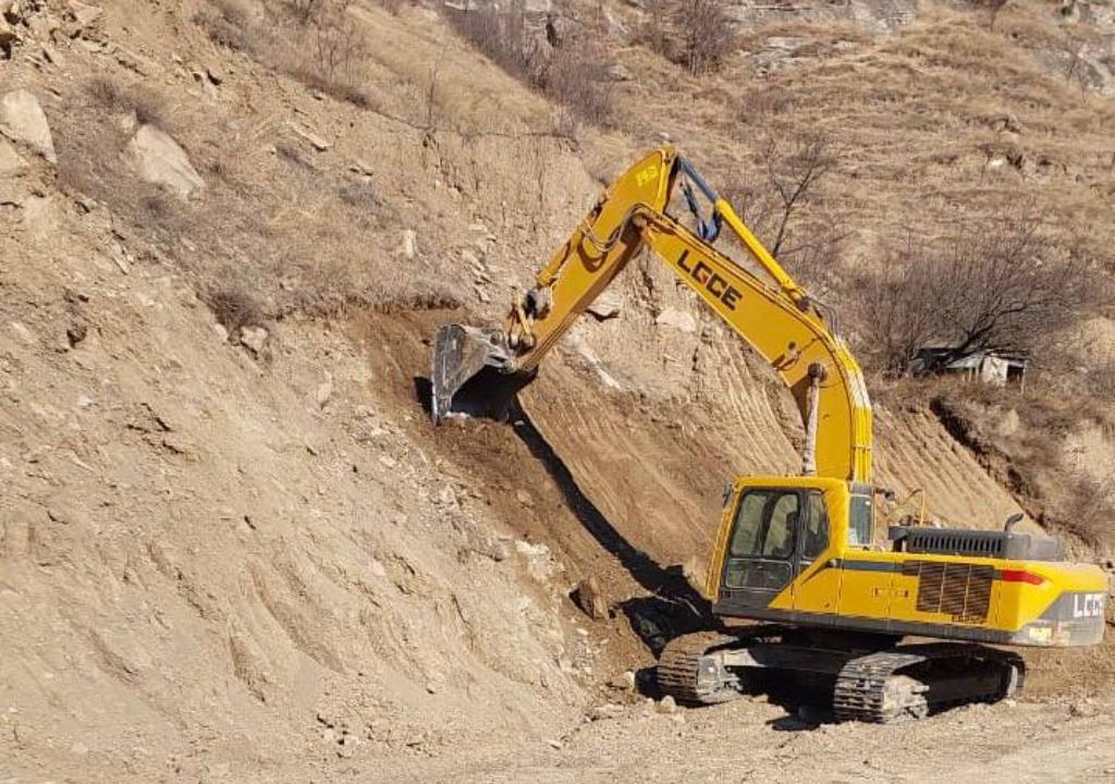 В горных районах Дагестана ведутся работы по расчистке автодорог