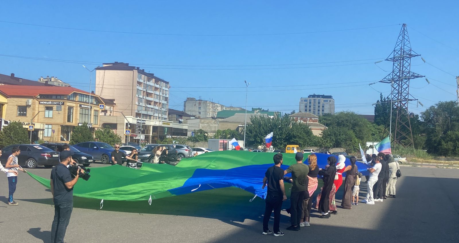 Патриотические акции ко Дню Конституции провели в Дагестане