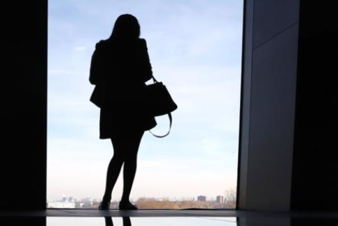 Кабмин одобрил законопроект о поддержке вдов бойцов СВО