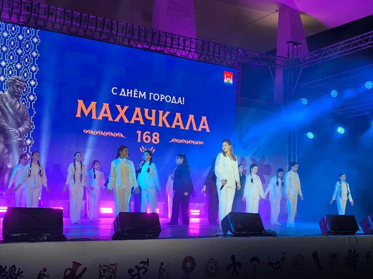 В Махачкале состоялся праздничный концерт в честь 168-летия со дня основания города