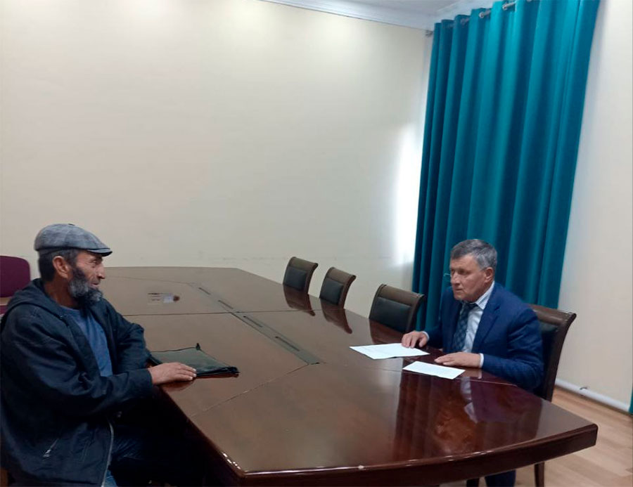Глава Цунтинского района провел прием граждан по личным вопросам