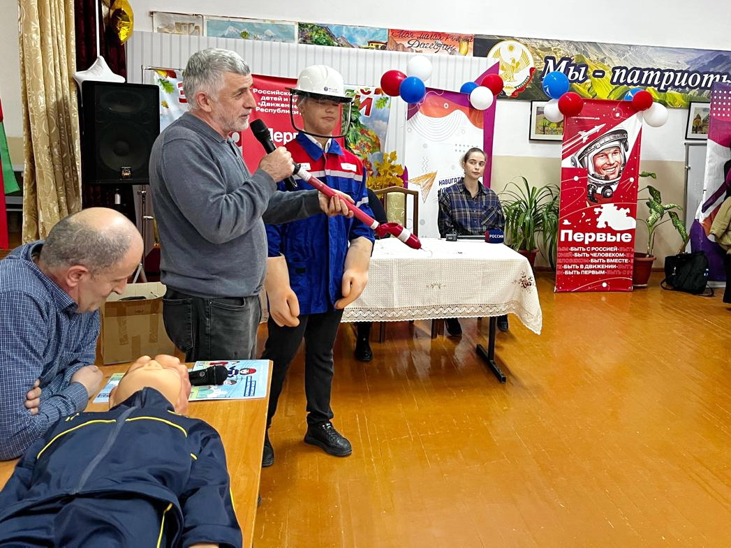 Энергетики «Дагэнерго» рассказали школьникам Махачкалы о правилах электробезопасности