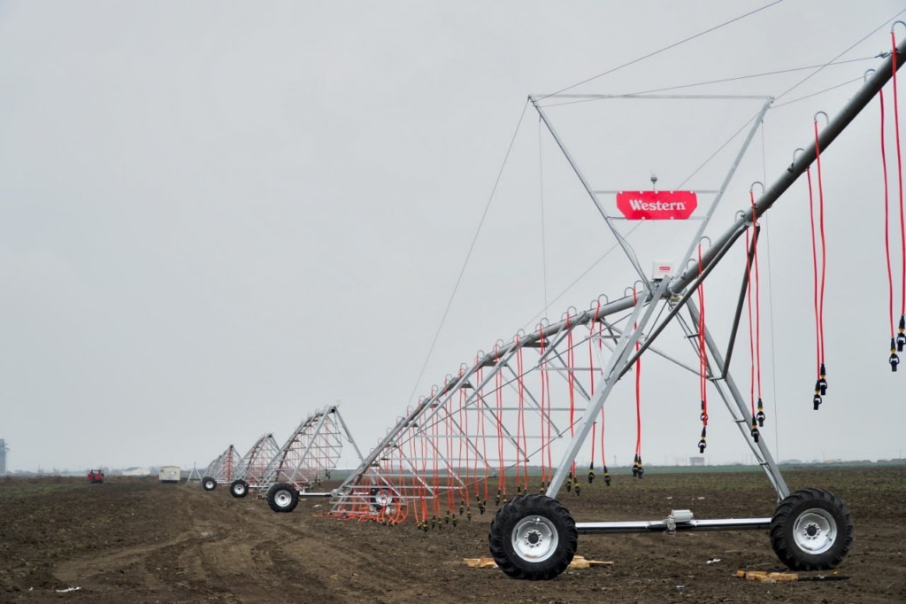 Хозяйство в Дагестане закупило уникальную поливочную машину из Саудовской Аравии