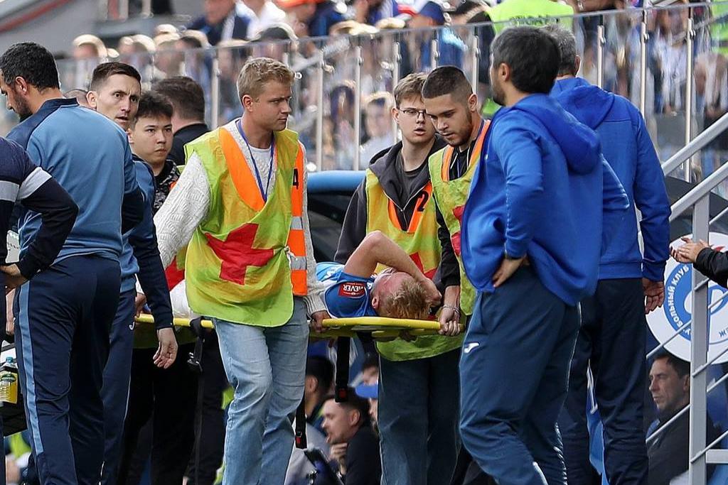 Защитник махачкалинского «Динамо» Александр Сандрачук выбыл минимум на полгода