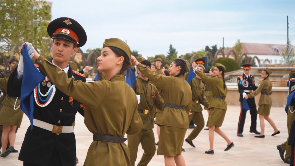 Дербент присоединился к международному танцевальному флешмобу «Эхо Побед»