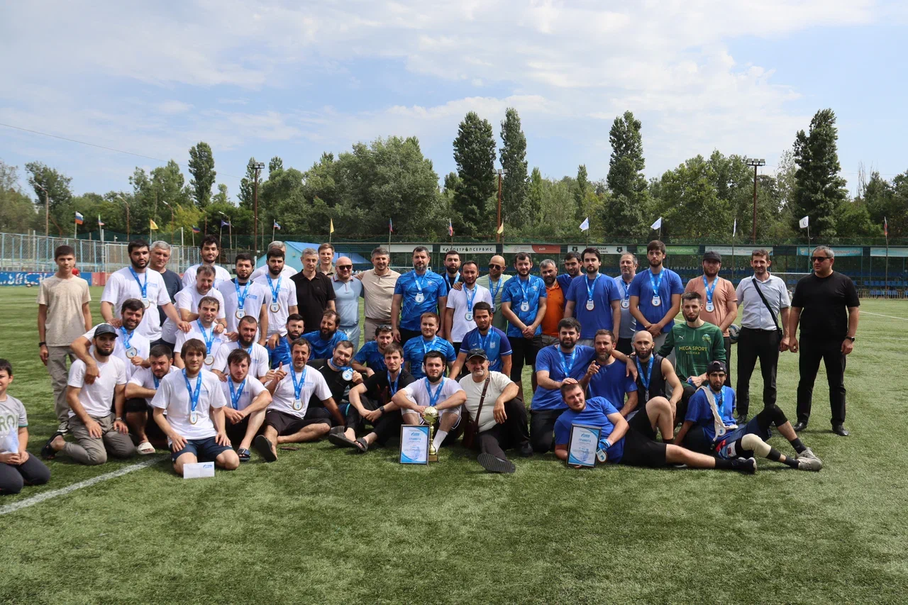 Дагестанские газовики отметили свой профессиональный праздник футбольным матчем