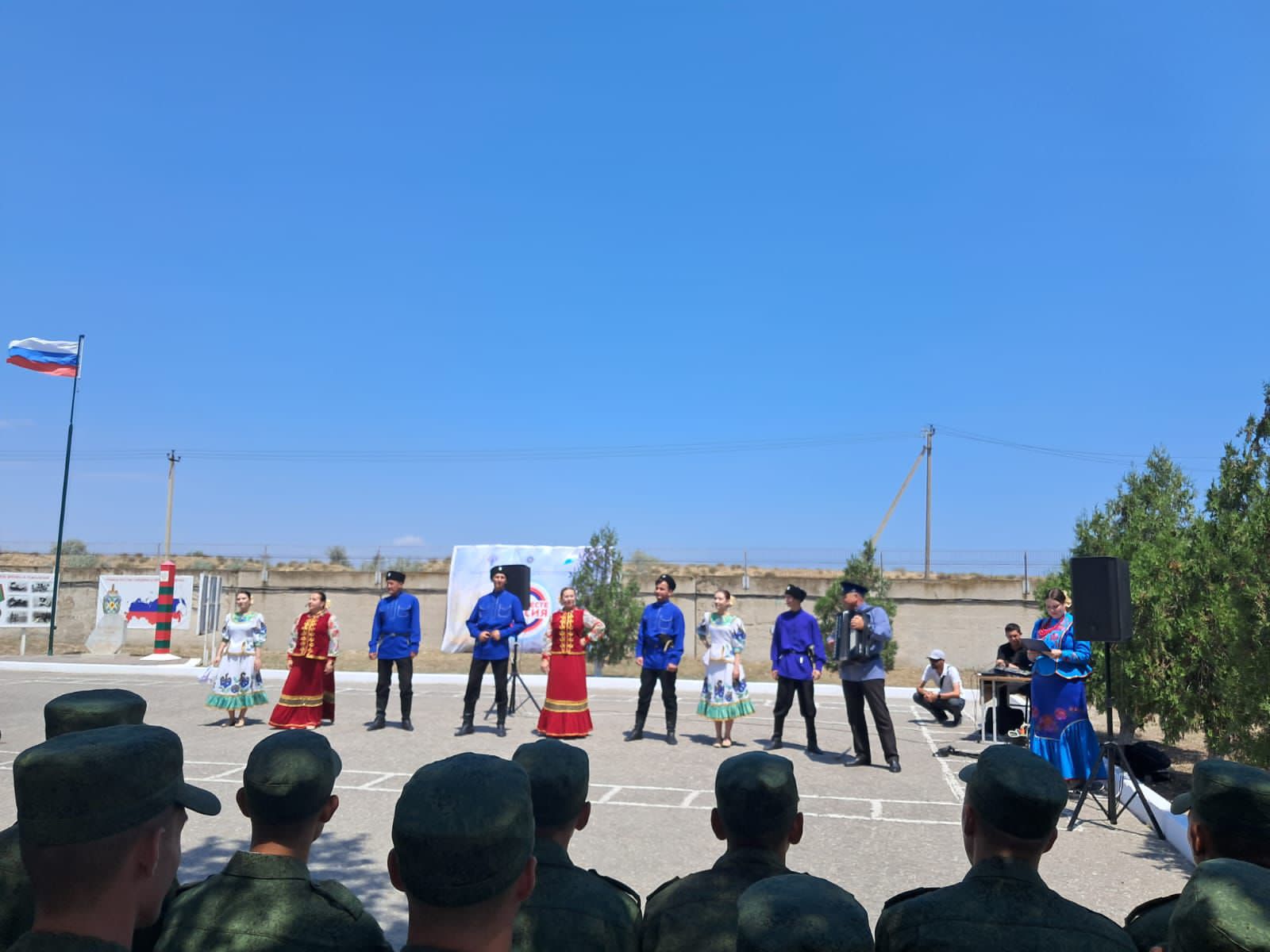 В воинских частях Буйнакска и Каспийска прошли патриотические акции «Слава защитникам»