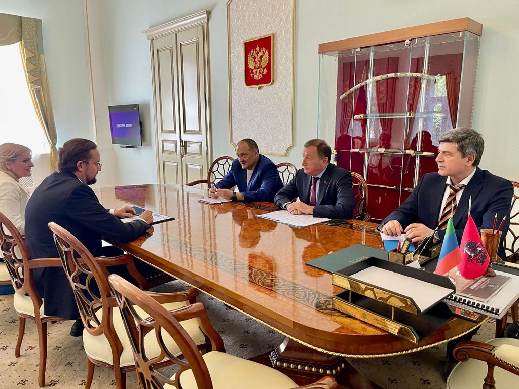 Сергей Меликов и Алексей Репик обсудили развитие предпринимательской активности в Дагестане