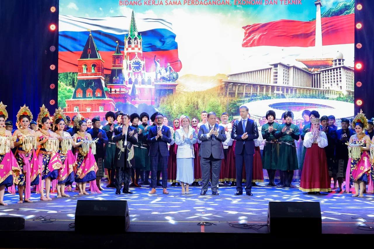 Ансамбль «Лезгинка» выступил на гала-концерте в Джакарте