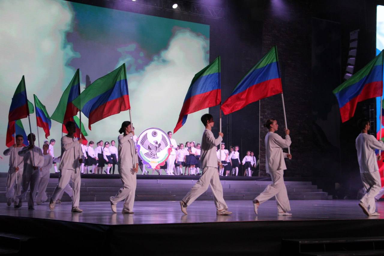 День единства народов Дагестана: история праздника