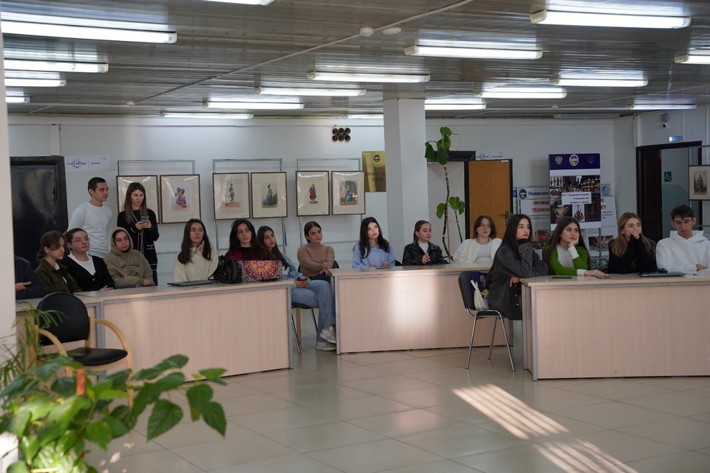 В ДГУ начала работу Школа цифровой грамотности