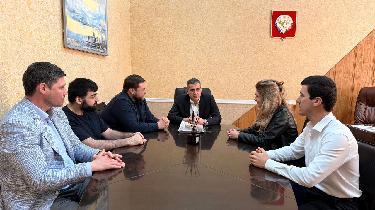 В Минстрое Дагестана обсудили развитие информационных систем в управлении строительными проектами