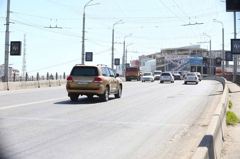 В Махачкале планируют за сутки отремонтировать мост на центральном проспекте