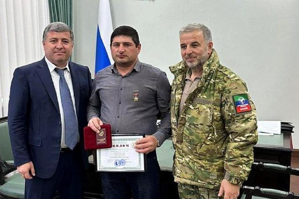 Участник СВО из Левашинского района Арсен Ахмедов удостоен звания «Народный герой Дагестана»