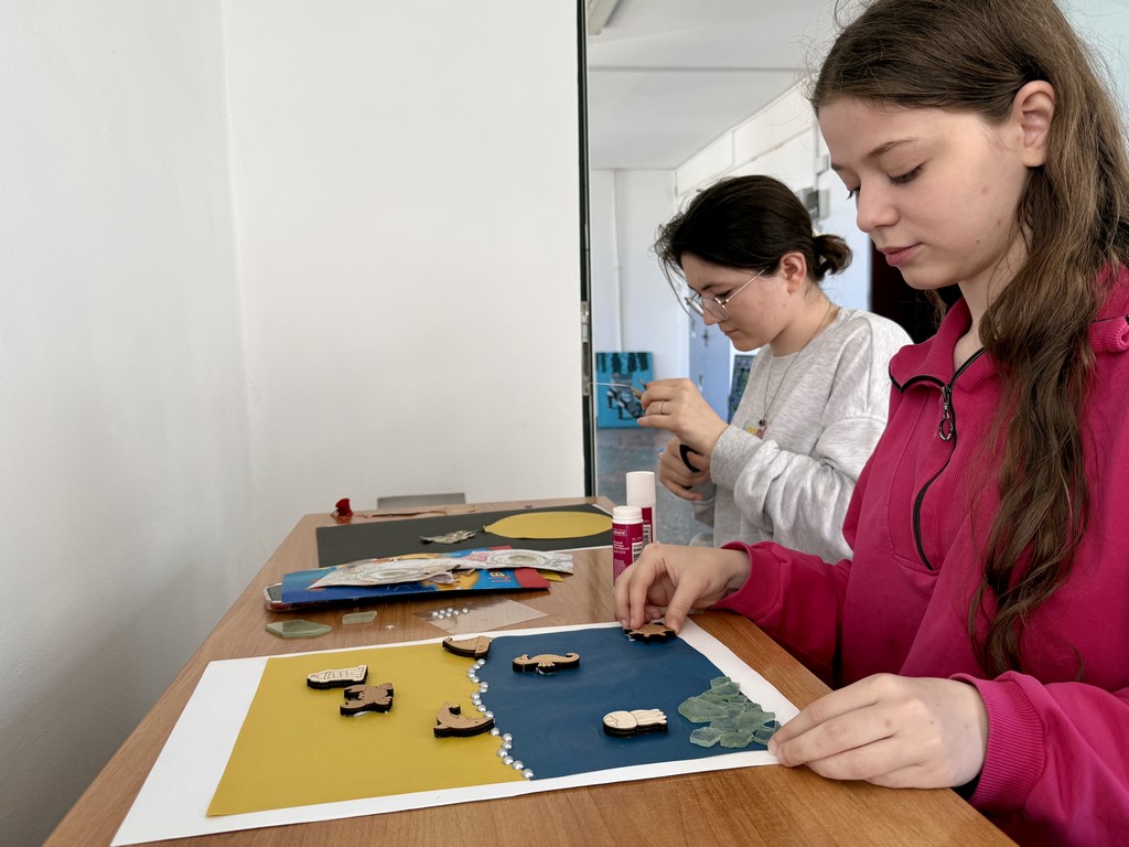 В многопрофильной детской больнице прошел мастер-класс по декоративно-прикладному искусству