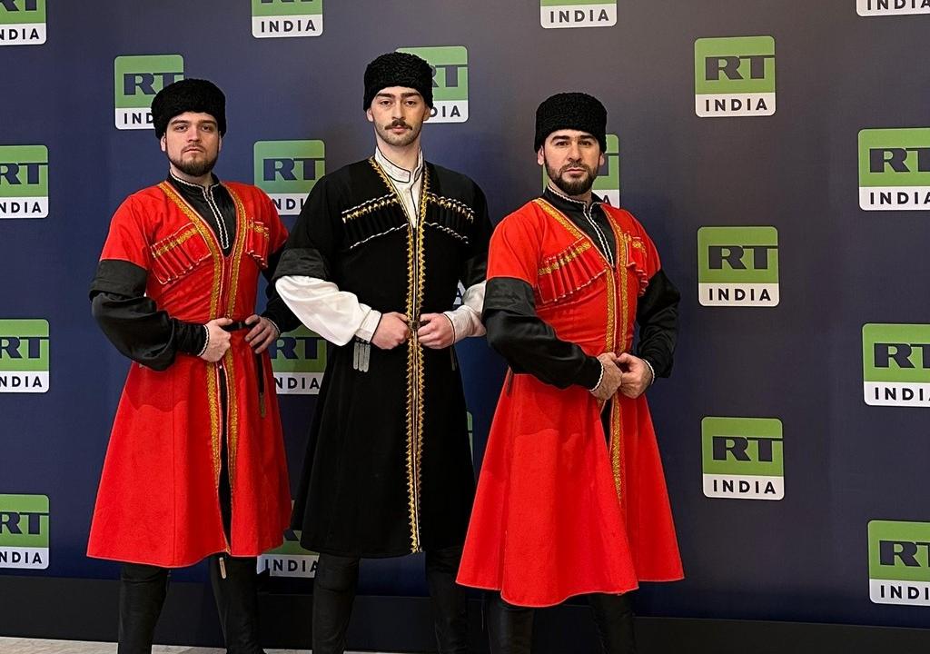 Дагестанский танцевальный ансамбль блестяще выступил на саммите в Индии
