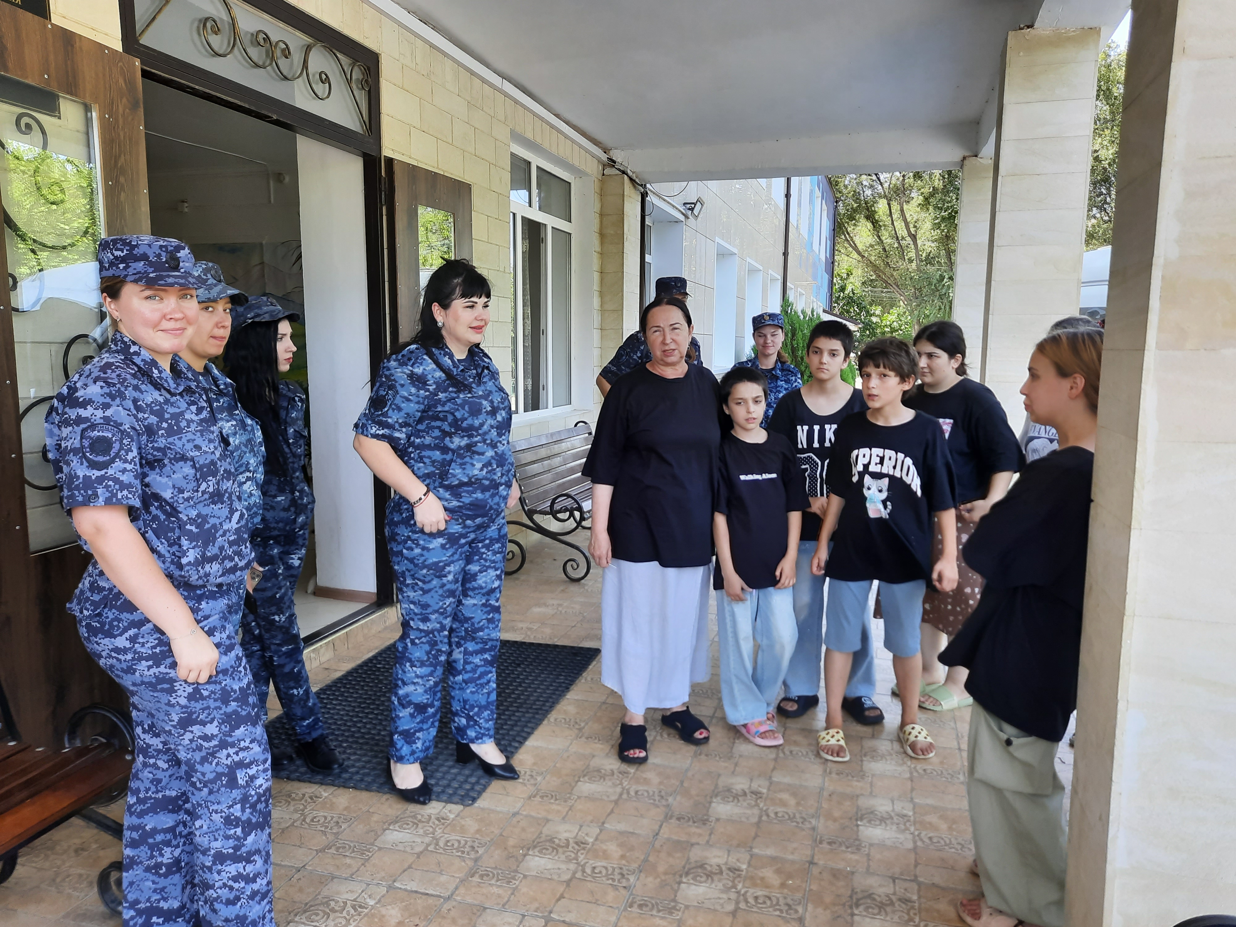 Российские пограничники навестили воспитанников Детского дома №7 г. Избербаша