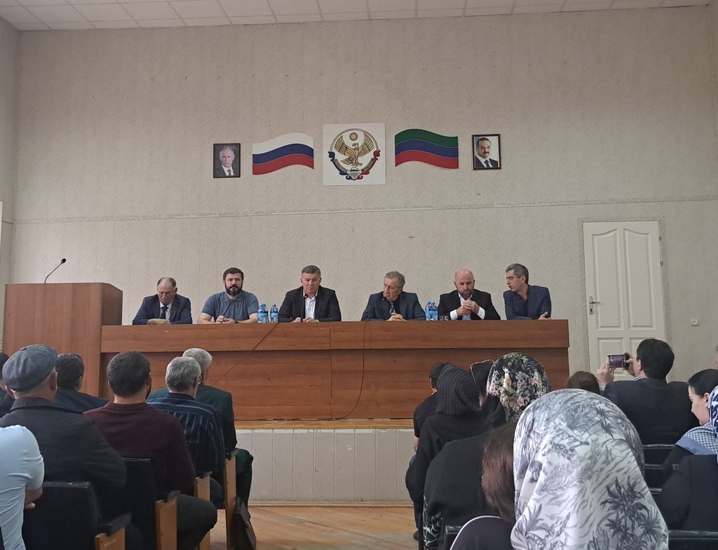 Создание лесопарковых зеленых поясов обсудили в Карабудахкентском районе