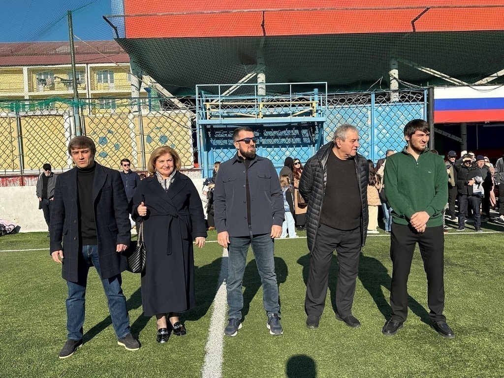 Более 800 школ подключились к Школьной футбольной лиге