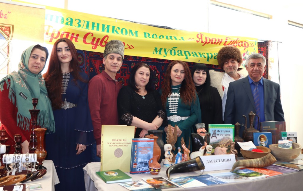 В Санкт-Петербурге прошел праздник, посвященный приходу весны, Яран сувар