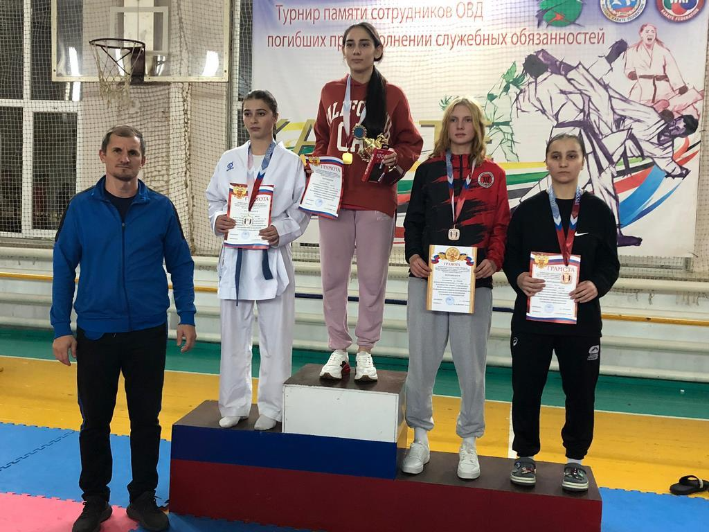 Каратисты Дагестана выиграли 25 медалей на соревнованиях в Кабардино-Балкарии