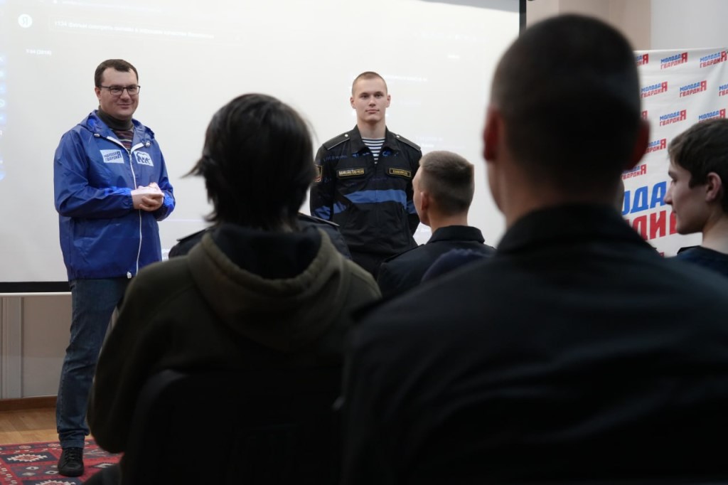 Активисты «Молодой гвардии» РД провели серию мероприятий, приуроченных ко Дню защитника Отечества