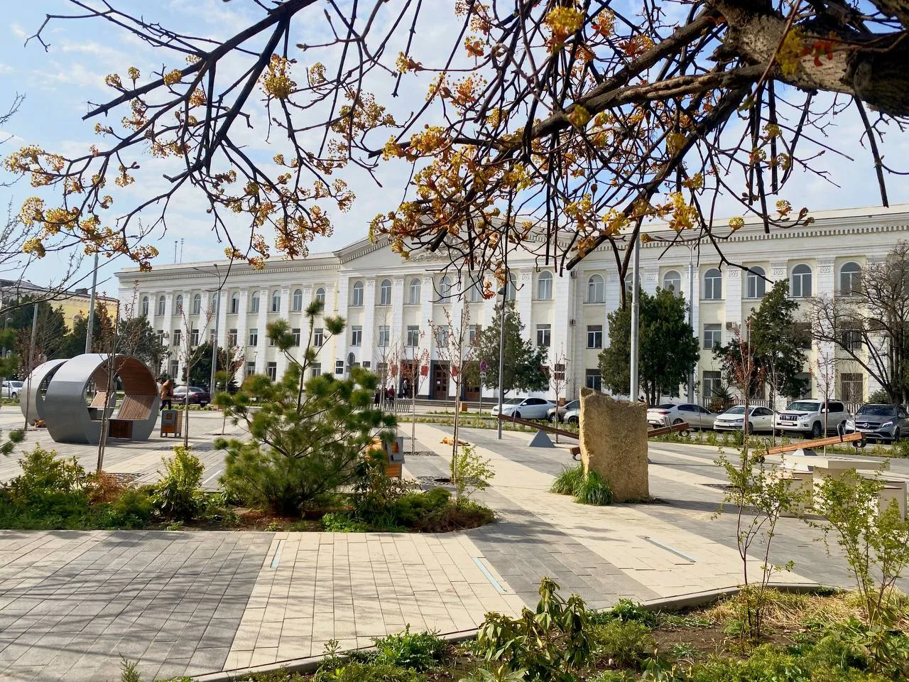 ДГУ ждет будущих абитуриентов в День открытых дверей