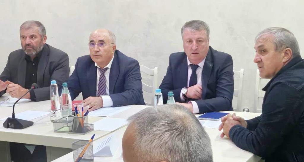 В Махачкале состоялась встреча с руководителями агрофирм Гунибского района