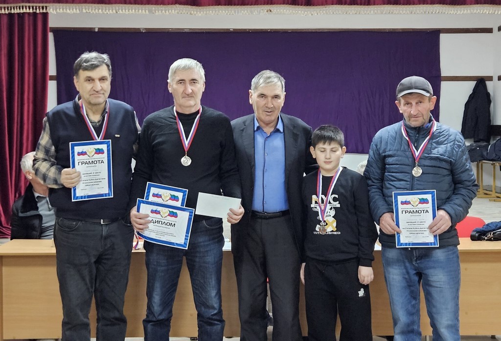 Салман Юнусов из Хасавюрта победил в Кубке Дагестана по русским шашкам