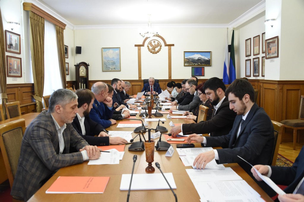 Обсуждение ряда законопроектов прошло в Народном Собрании РД