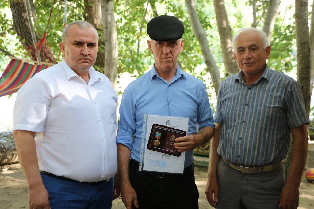 Житель села Ленинаула награжден орденом «За особые заслуги перед Казбековским районом»