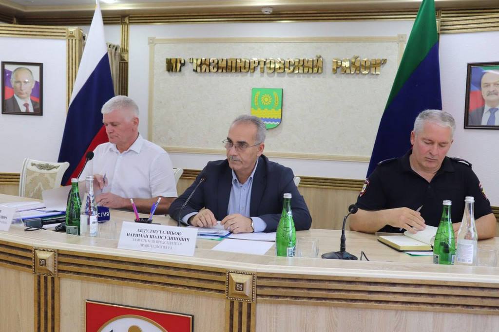 Нариман Абдулмуталибов провел выездной прием граждан в Кизилюртовском районе