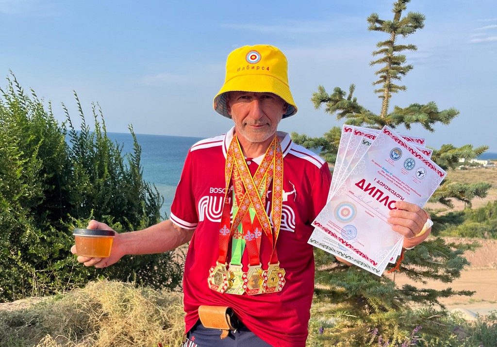 Дагестанский лучник выиграл три «золота» на турнире в Кыргызстане